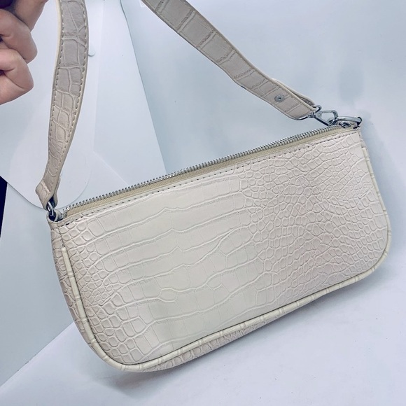 Ruili Handbags - Off white purse